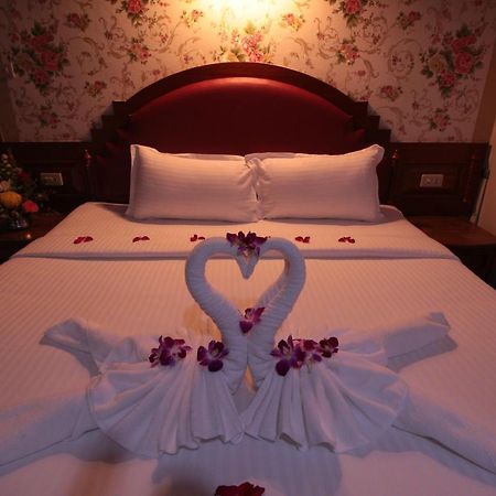 Taj Phuket Inn Patong Екстер'єр фото